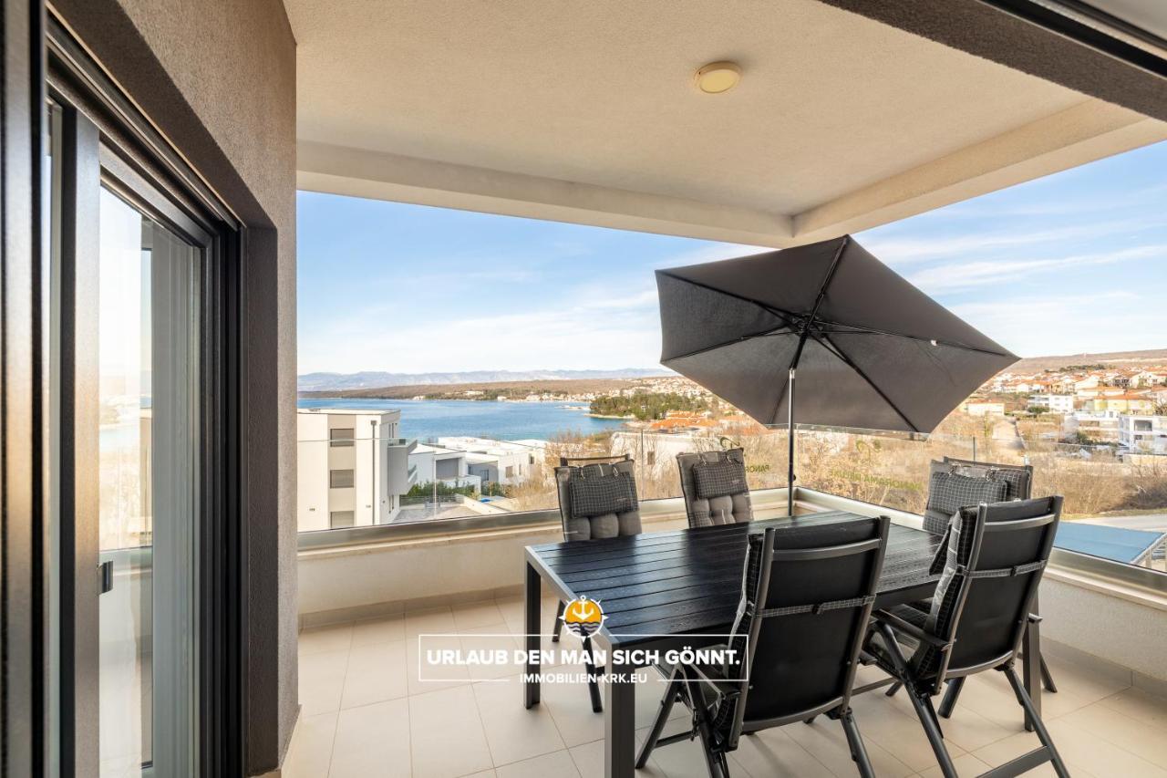 Penthouse Panorama Deluxe In Malinska Apartment Exterior photo